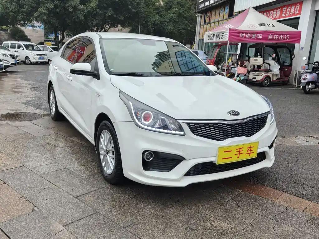 KIA K2