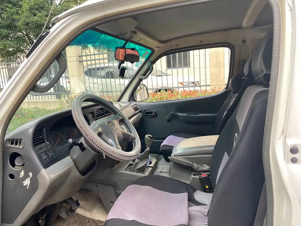 Jinbei Haise 2014 2.0L V19
