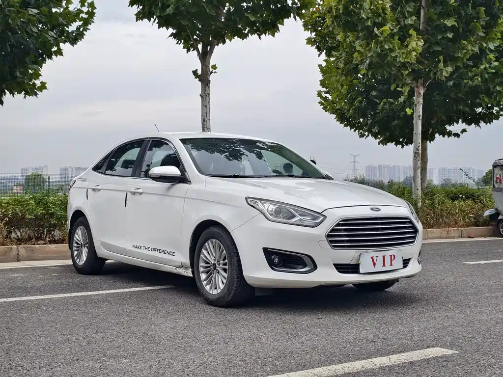 Ford Escort — миниатюра 3