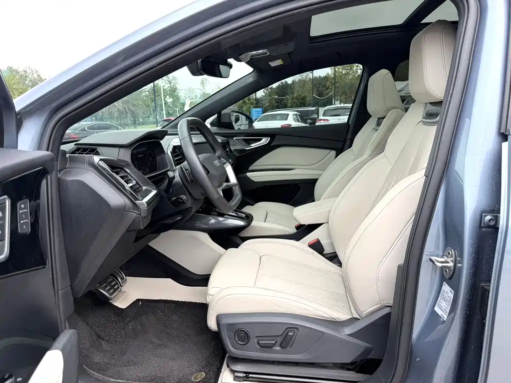 Audi Q4 e-tron 2022 40 e-tron