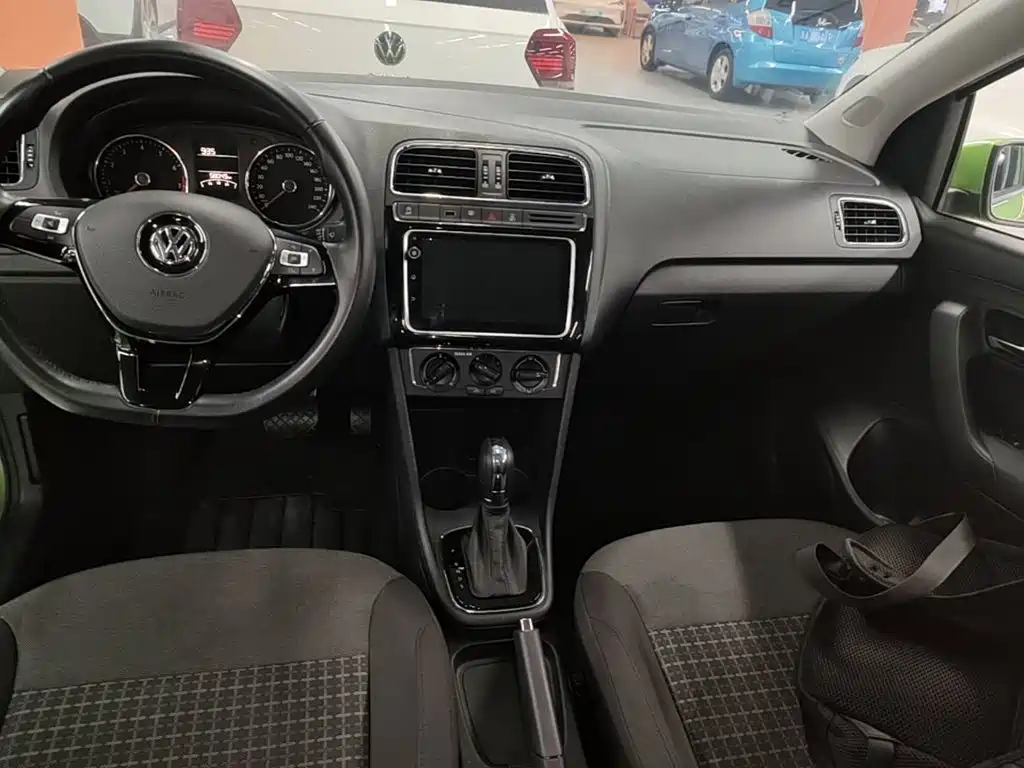 Volkswagen Polo — миниатюра 14