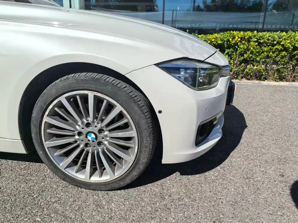 BMW 3 Series — миниатюра 5