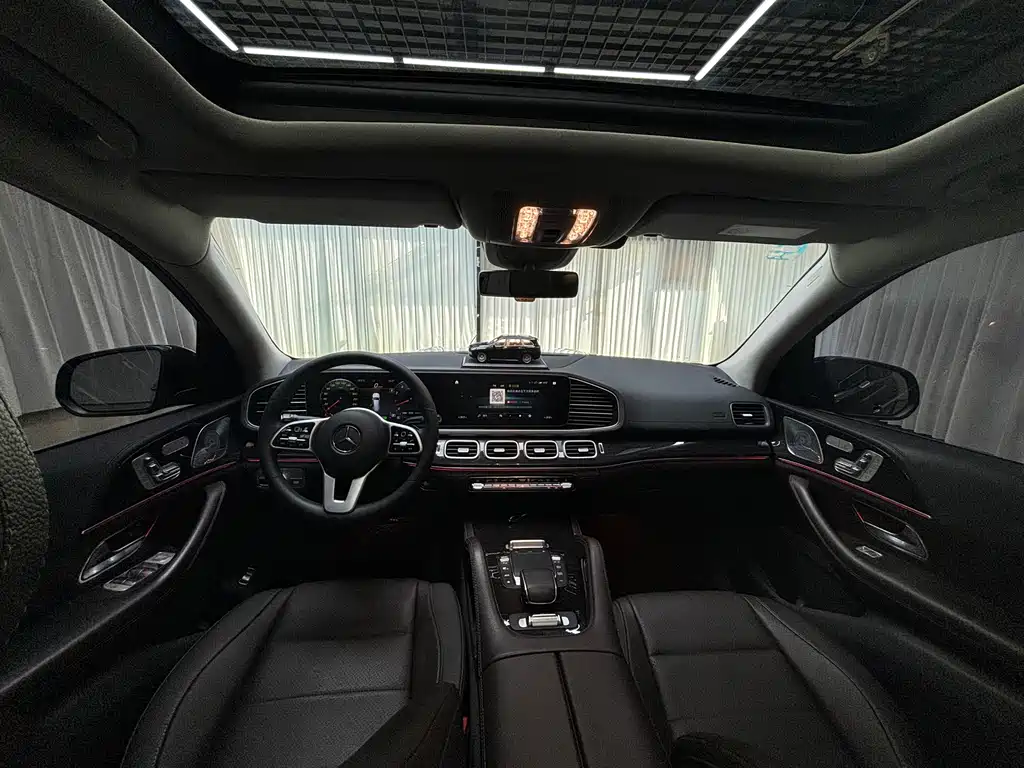 Mercedes-Benz GLS — миниатюра 6