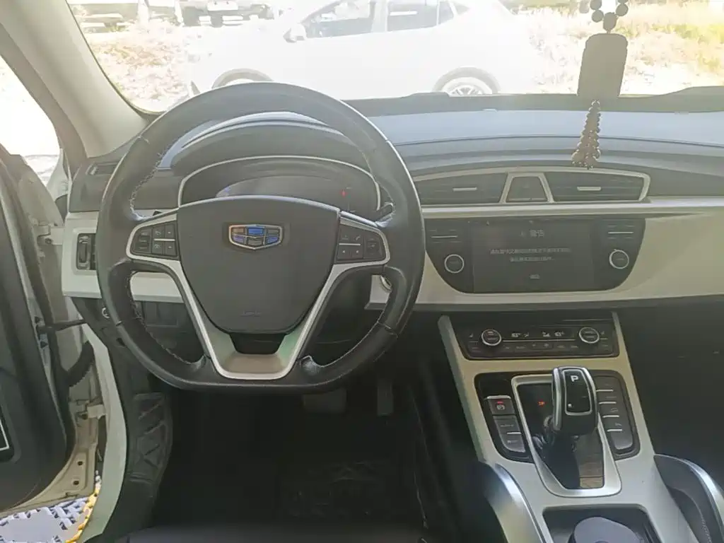 Geely Boyue — миниатюра 10