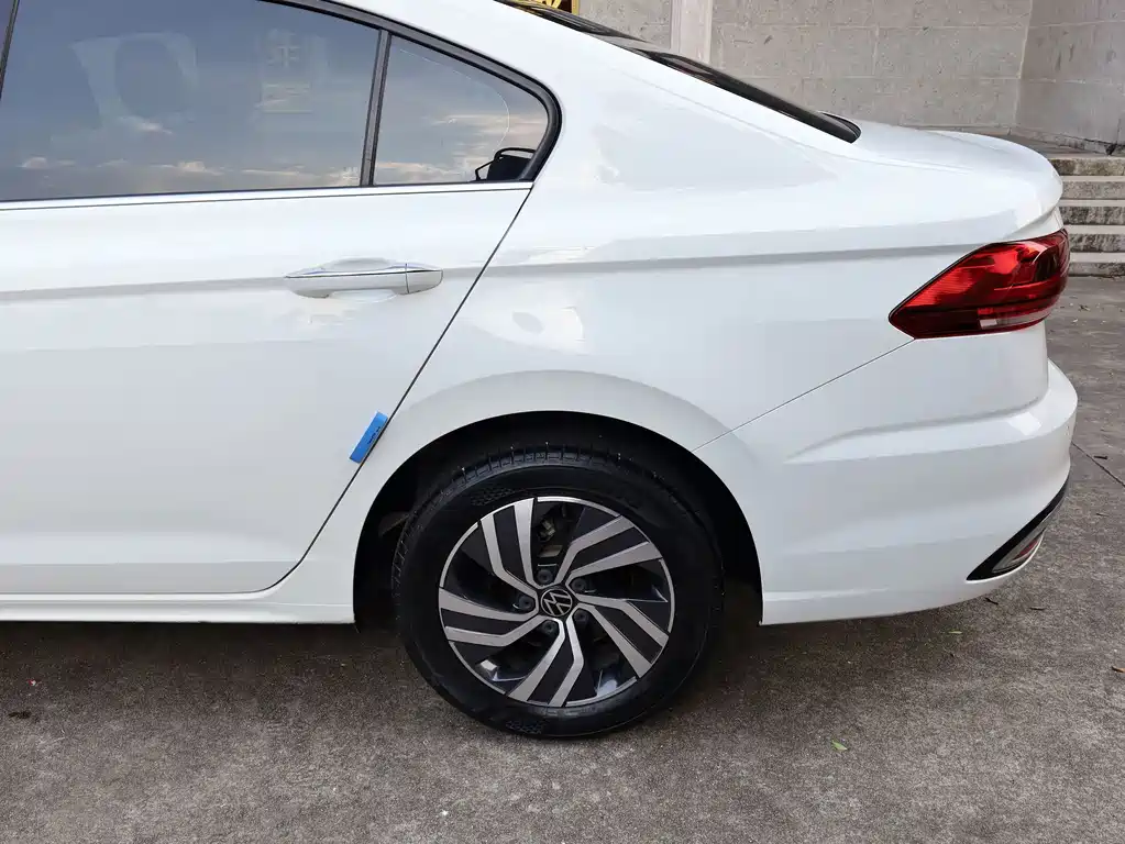 Volkswagen Bora — миниатюра 23