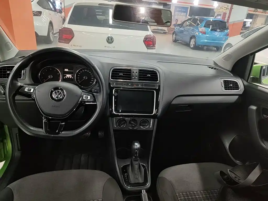Volkswagen Polo — миниатюра 13
