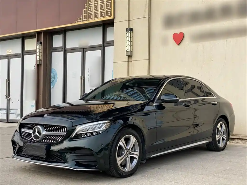 Mercedes-Benz C-Class 2021