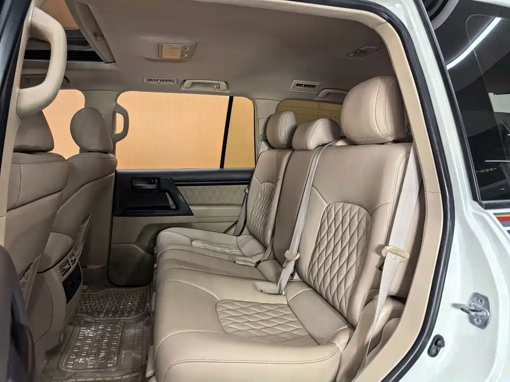 Toyota Land Cruiser — миниатюра 12