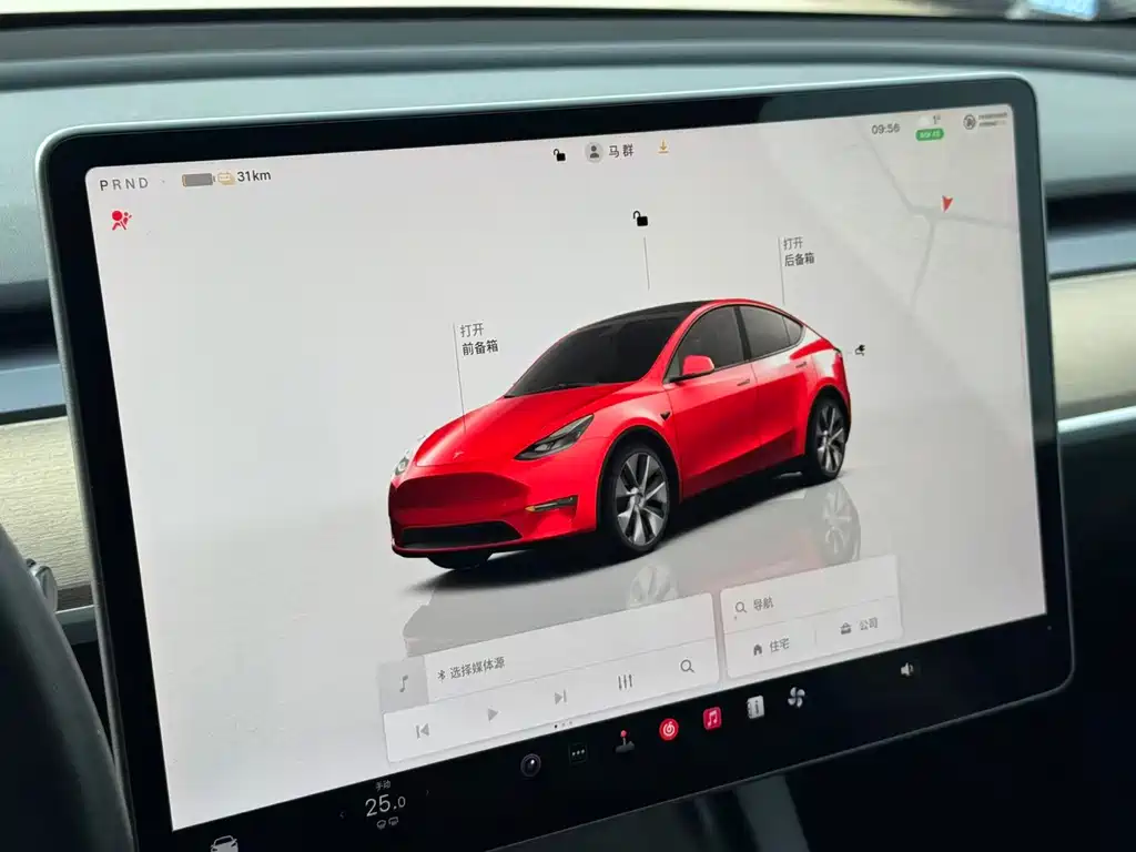 TESLA MODEL Y