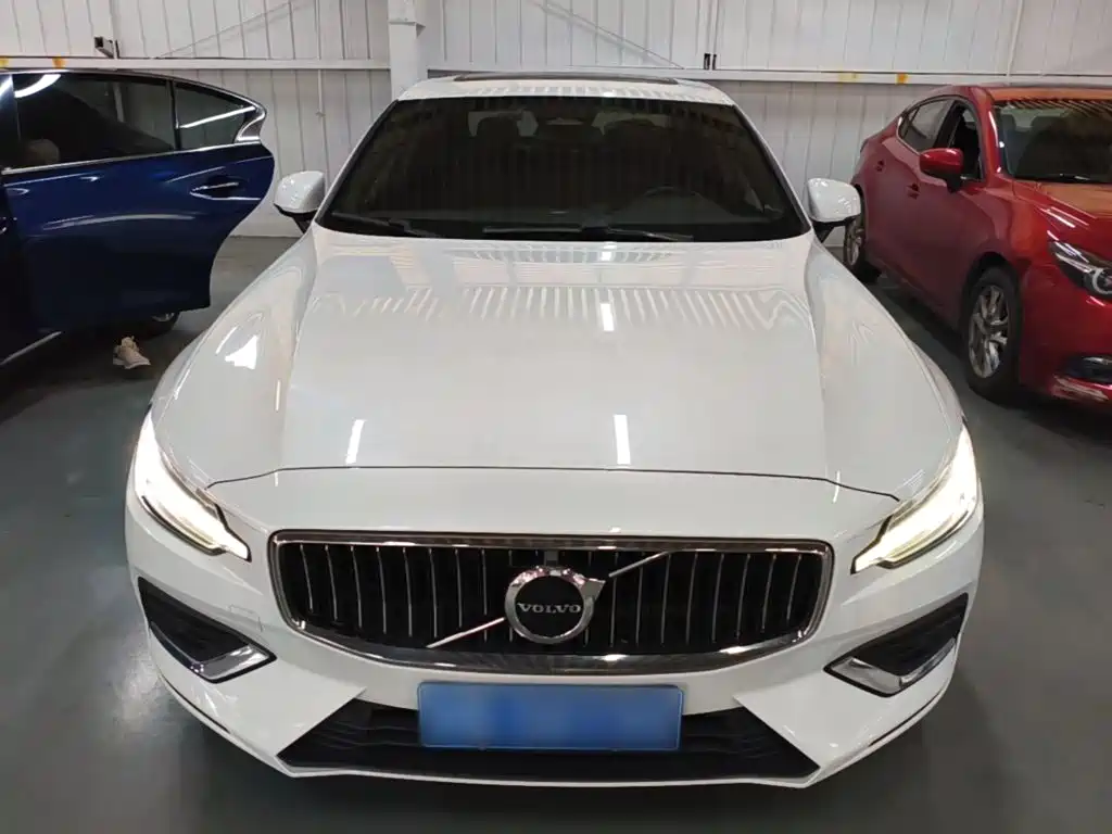 Volvo S60 — миниатюра 3