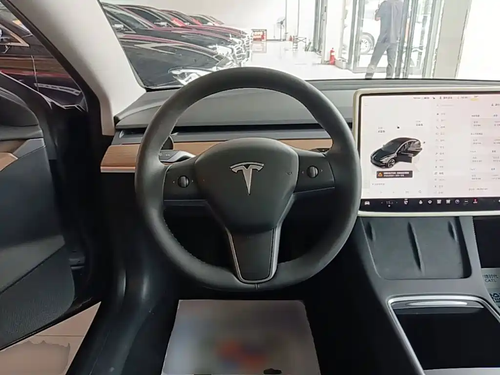 Tesla Model 3 — фотографии объявления, Фото 12