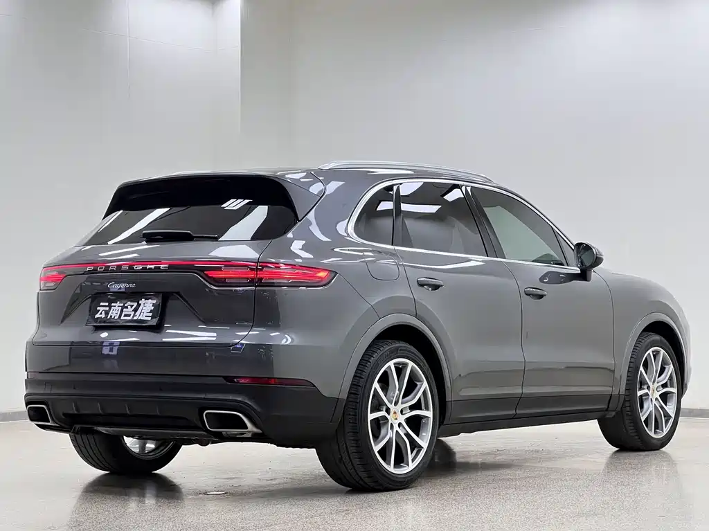 Porsche Cayenne — миниатюра 7