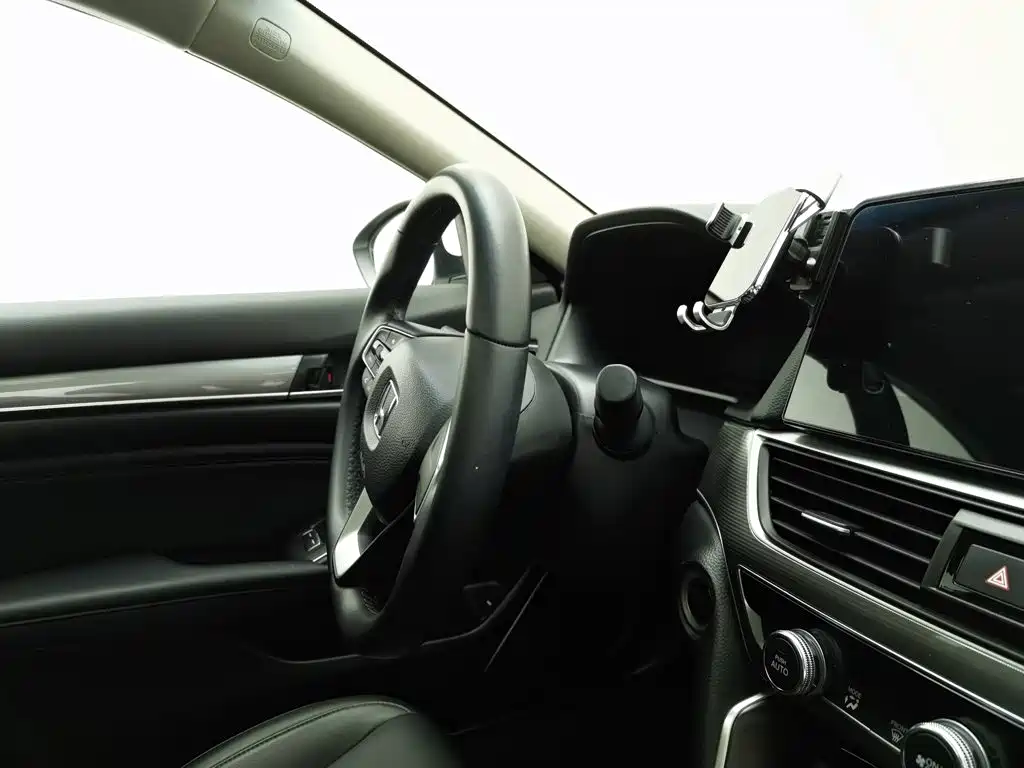 Honda Accord 2022 — фото 22