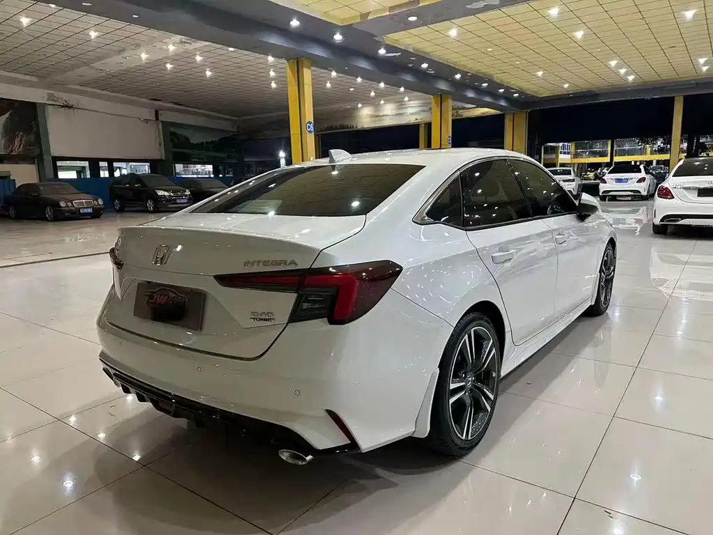 Honda Integra — миниатюра 4
