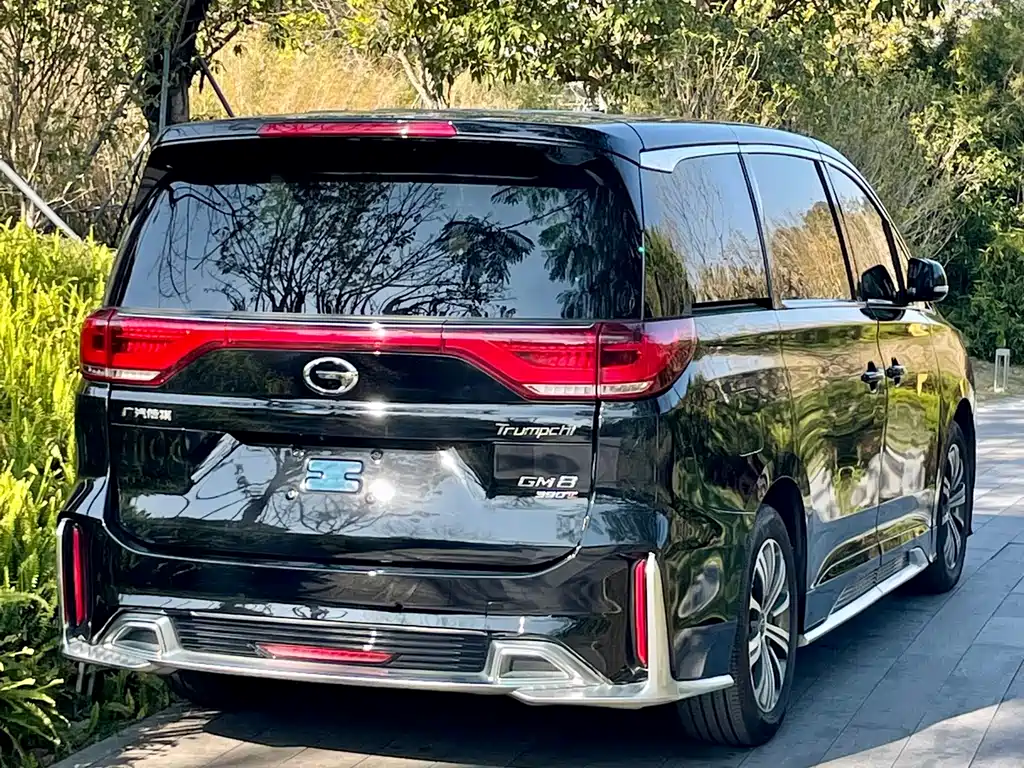 GAC TRUMPCHI M8