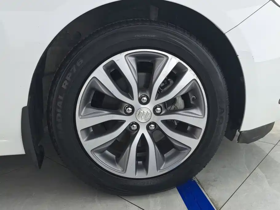 Buick Excelle — миниатюра 6