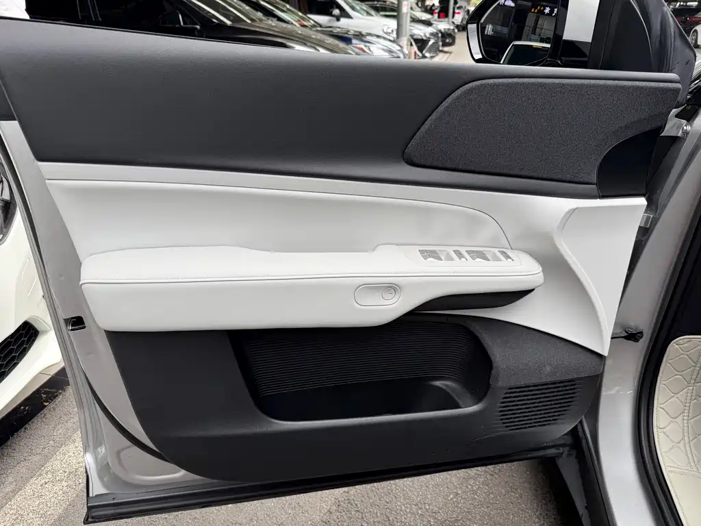 XPeng G6 — миниатюра 14