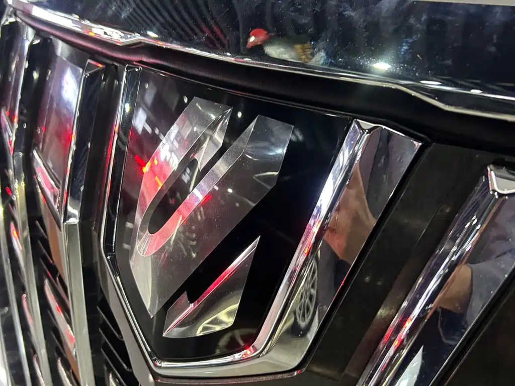 Toyota Alphard — миниатюра 13