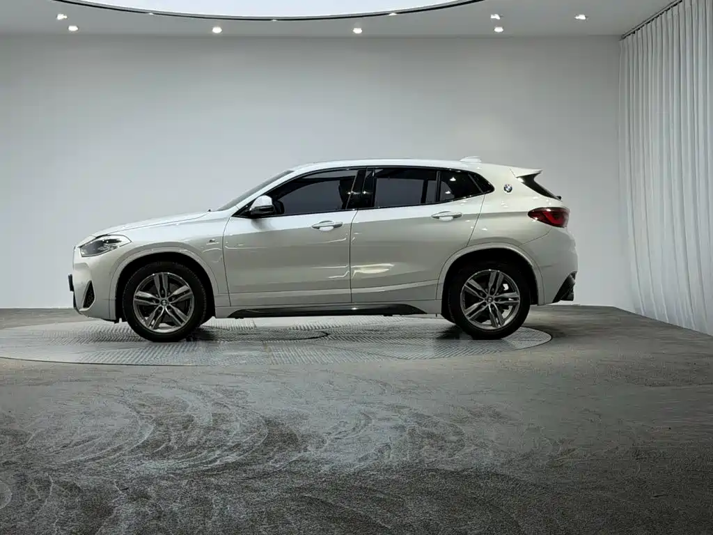 BMW X2 — миниатюра 6
