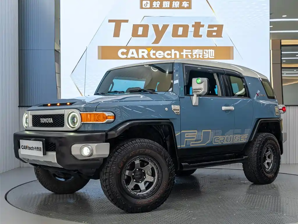 Toyota FJ Cruiser 2020