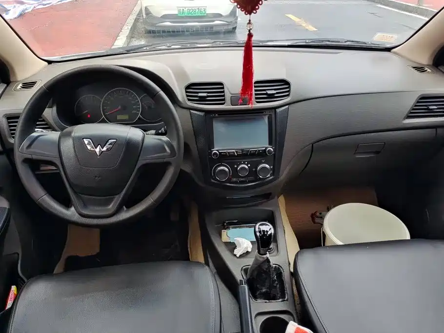 Wuling Hongguang — миниатюра 12