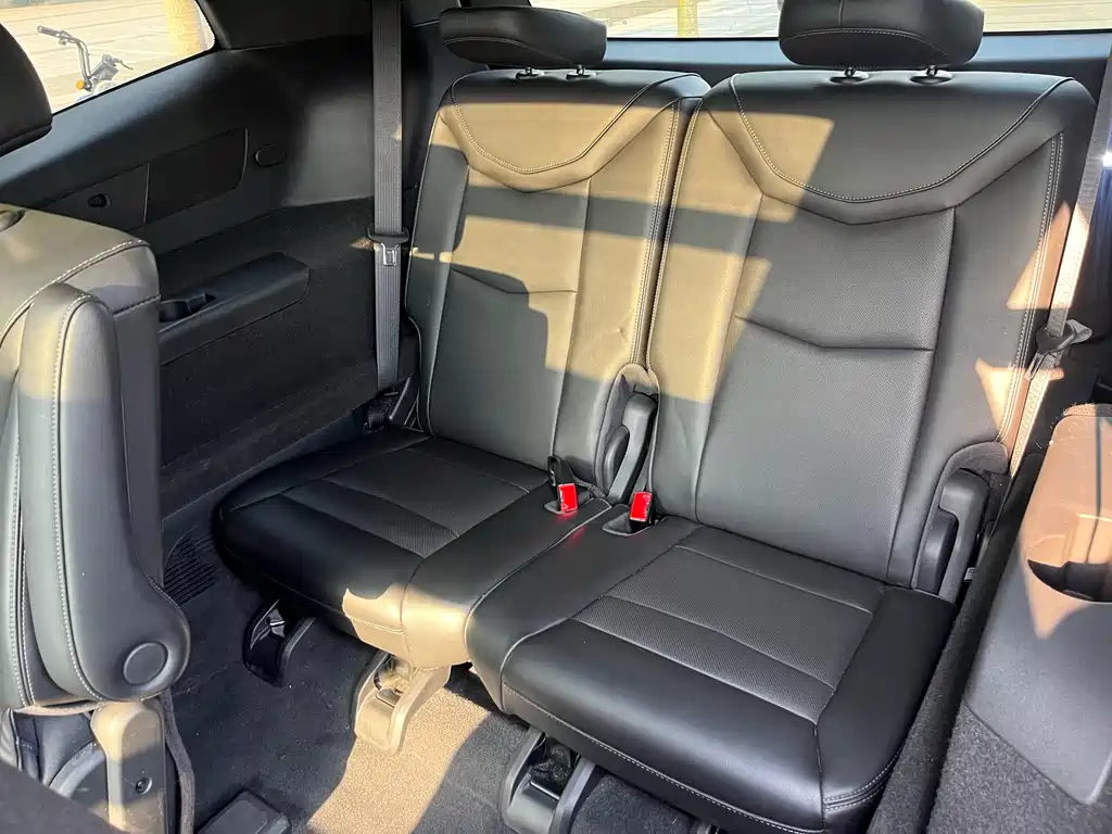 Cadillac XT6 — миниатюра 11