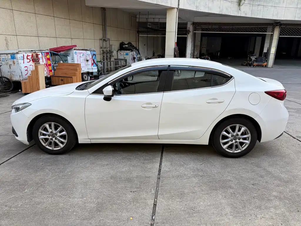 Mazda 3 Axela — миниатюра 5