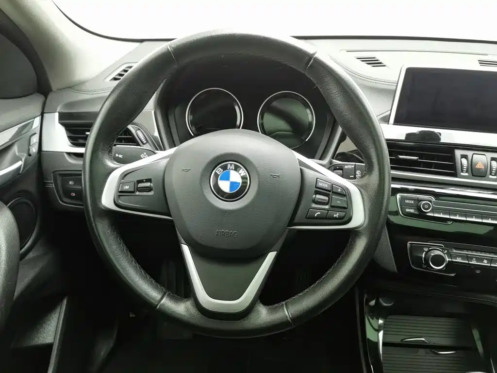 BMW X2 (Import) — миниатюра 11