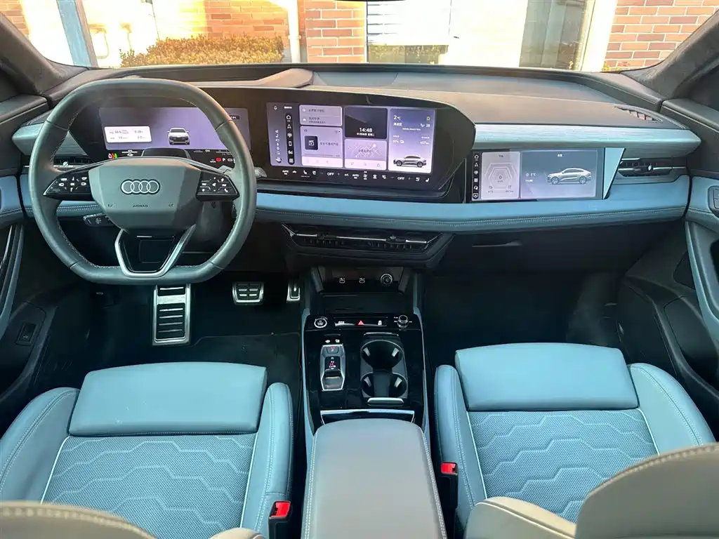 AUDI Q6L SPORTBACK E TRON