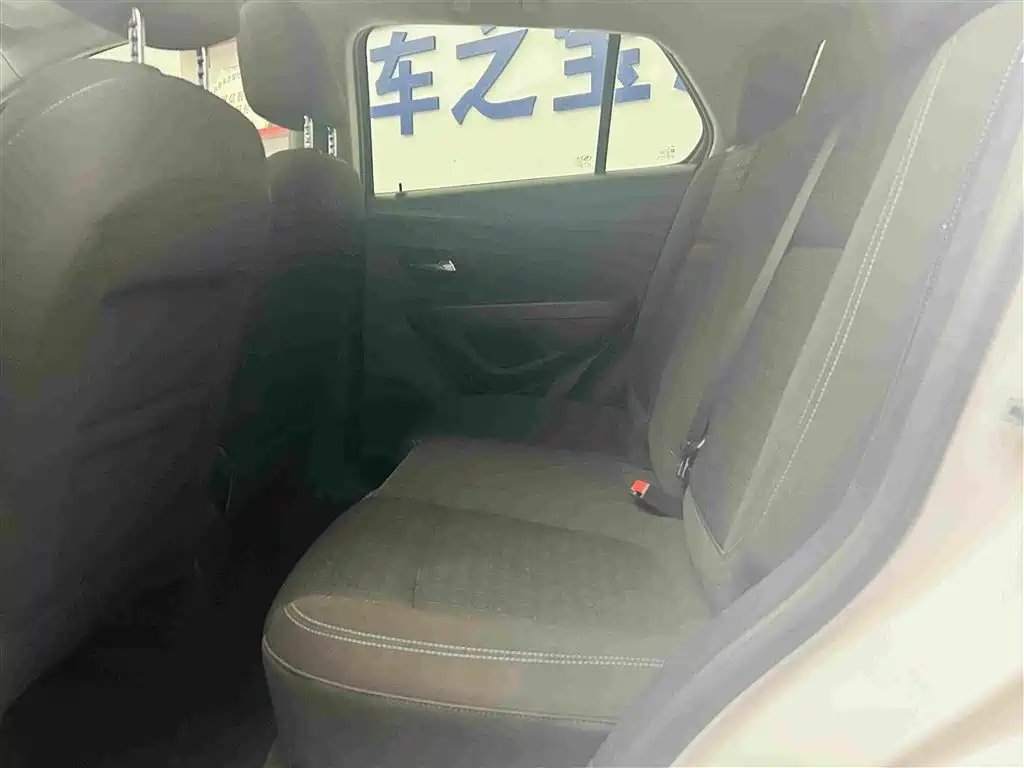 Chevrolet Trax — миниатюра 22