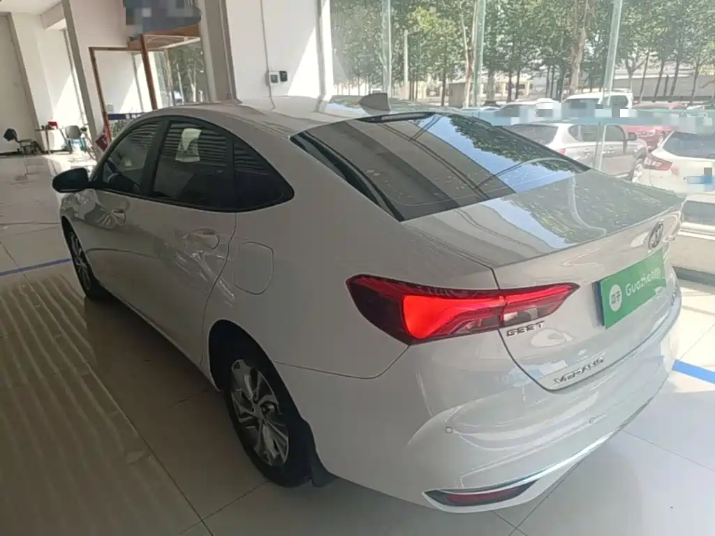 Buick Verano — миниатюра 5