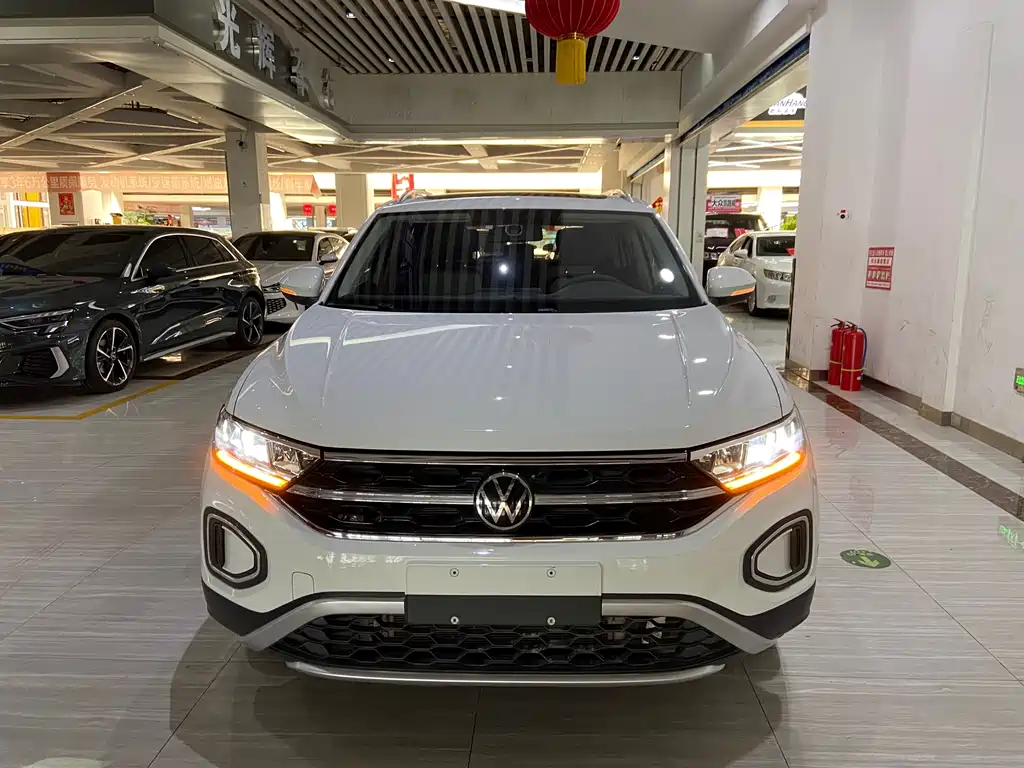 Volkswagen T-Roc 280TSI DSG 2WD Time Edition, фото 2