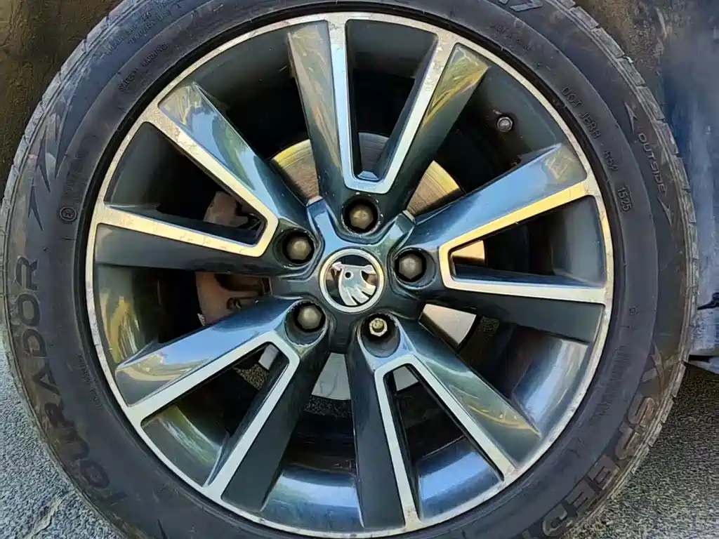 Skoda Yeti — миниатюра 7