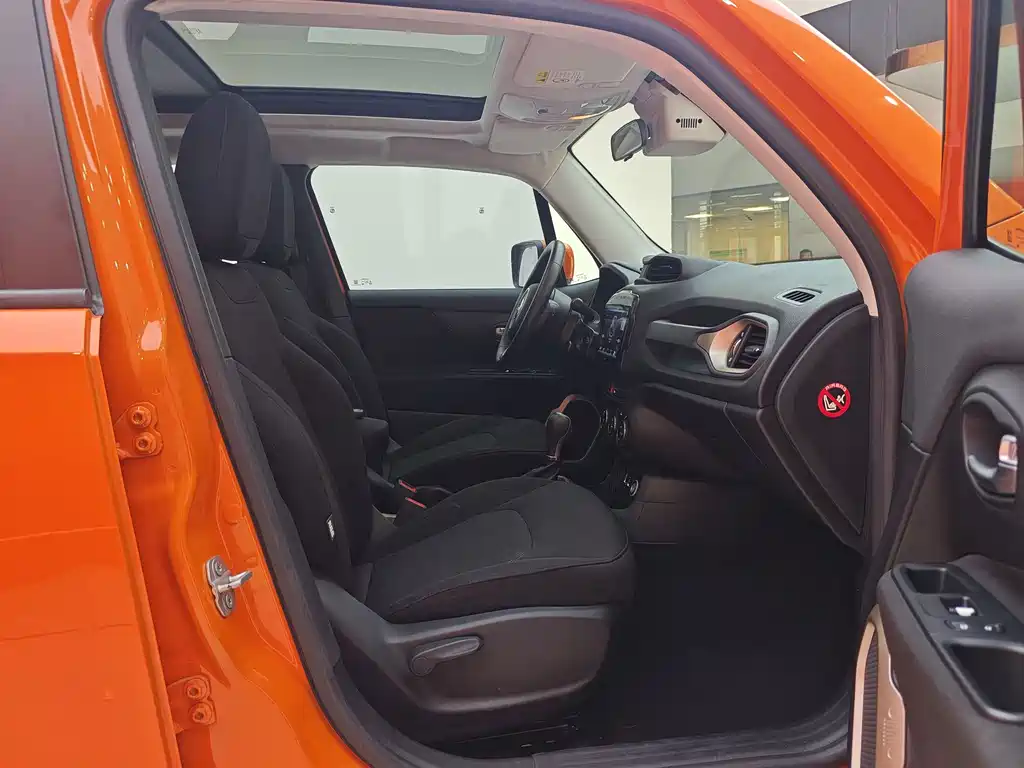 Jeep Renegade — миниатюра 19