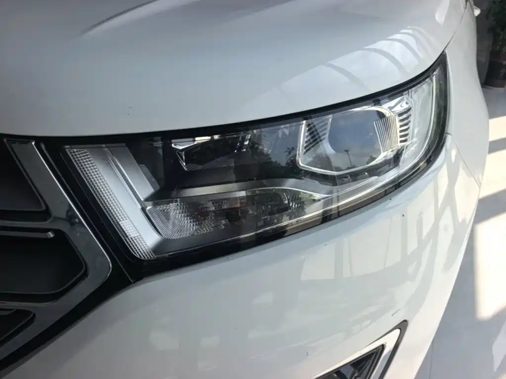 Ford Edge — миниатюра 24