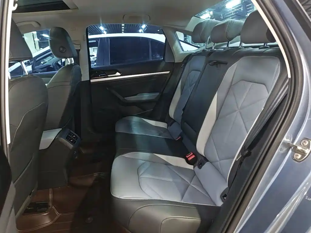 Volkswagen Lavida — миниатюра 17