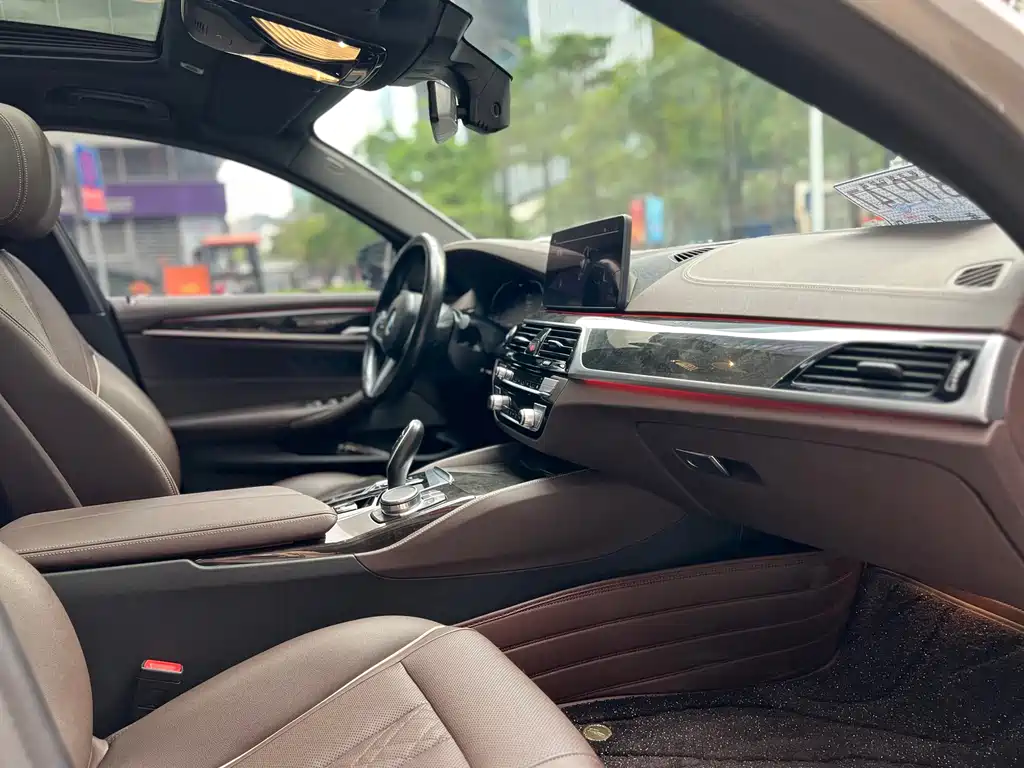 BMW 5 Series 5 2021 525Li M Sport