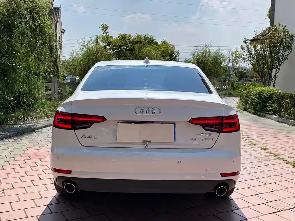 Audi A4L — миниатюра 14
