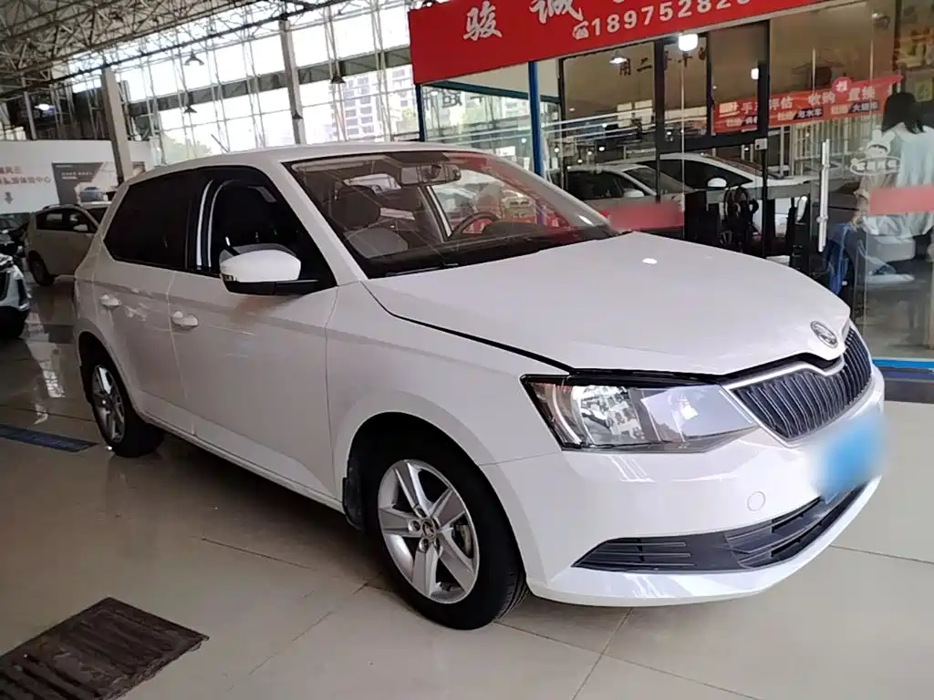 Skoda Fabia — миниатюра 4