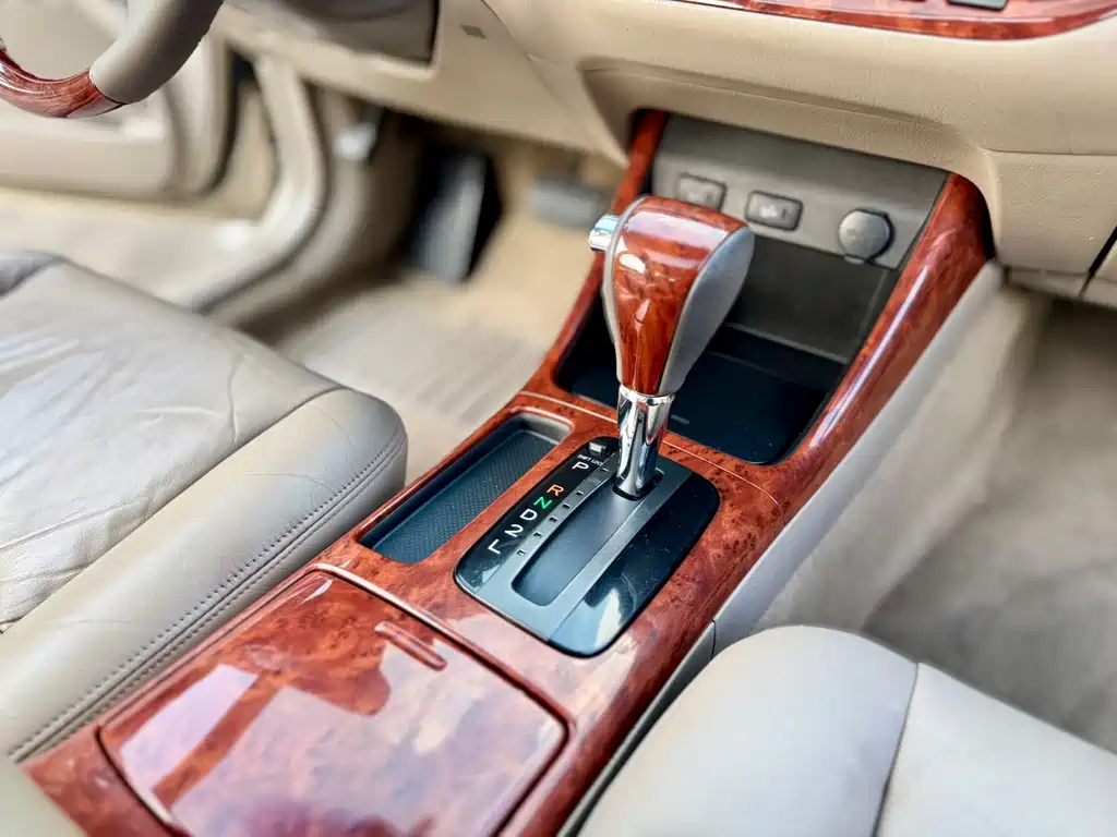 Toyota Camry — миниатюра 12