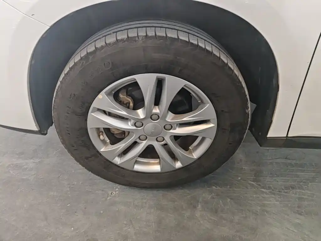 Haval M6 — миниатюра 23