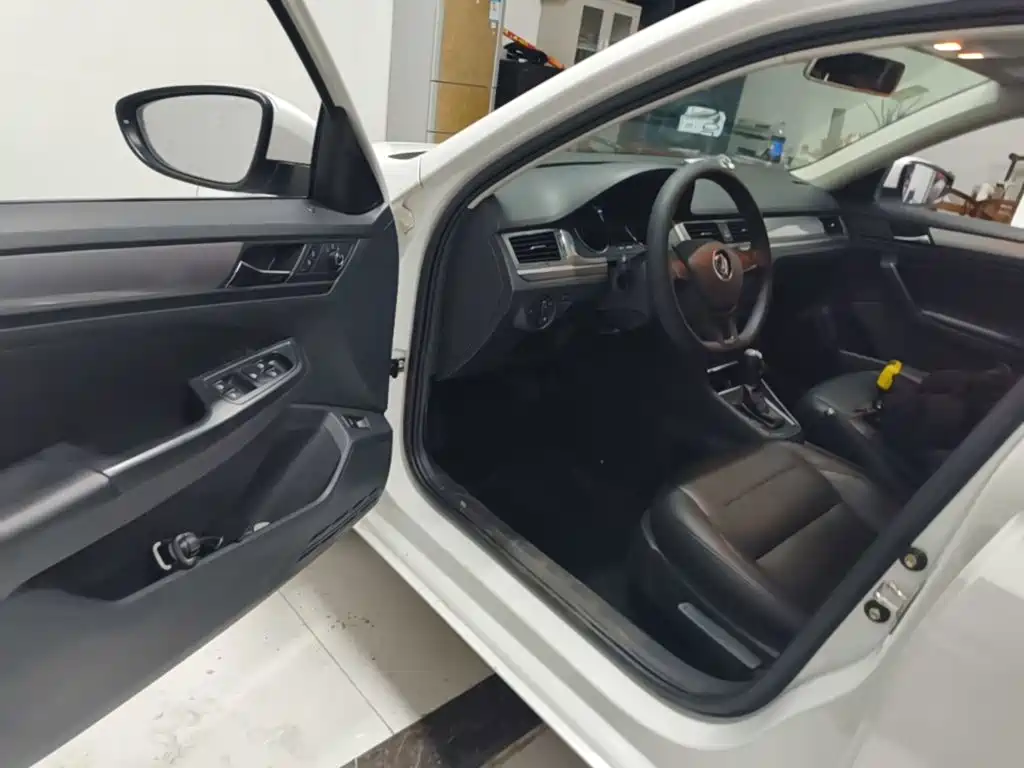 Volkswagen Bora — миниатюра 16