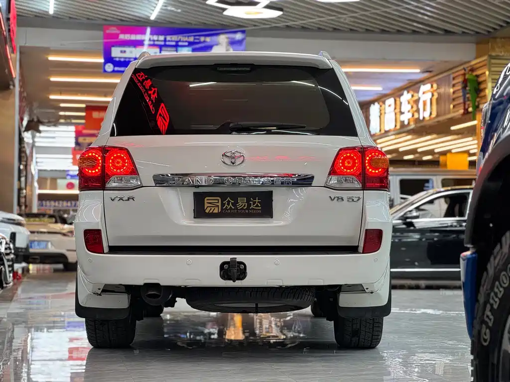 Toyota Land Cruiser 2014 5.7L