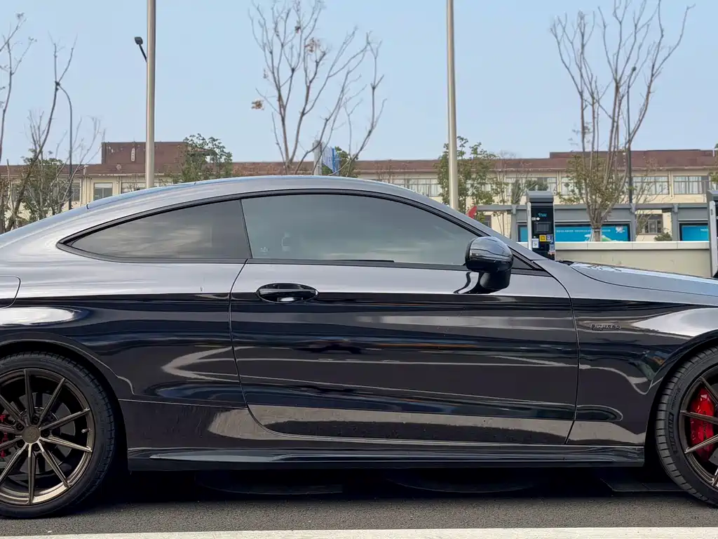 MERCEDES-BENZ C CLASS AMG