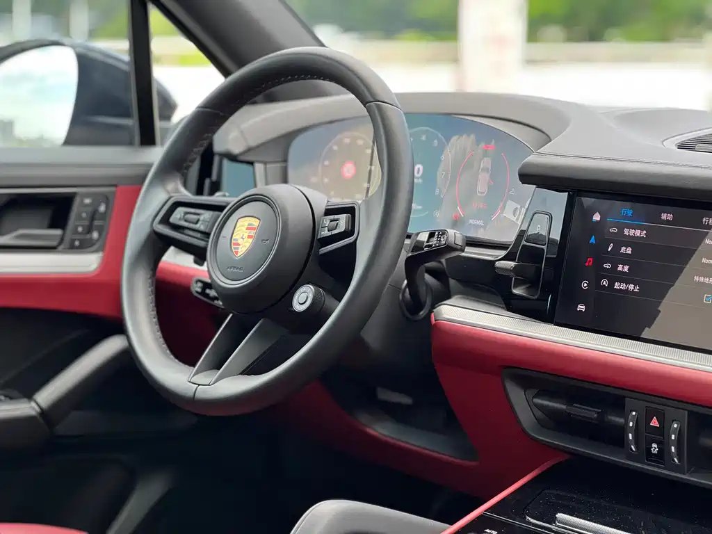 Porsche Cayenne — миниатюра 9