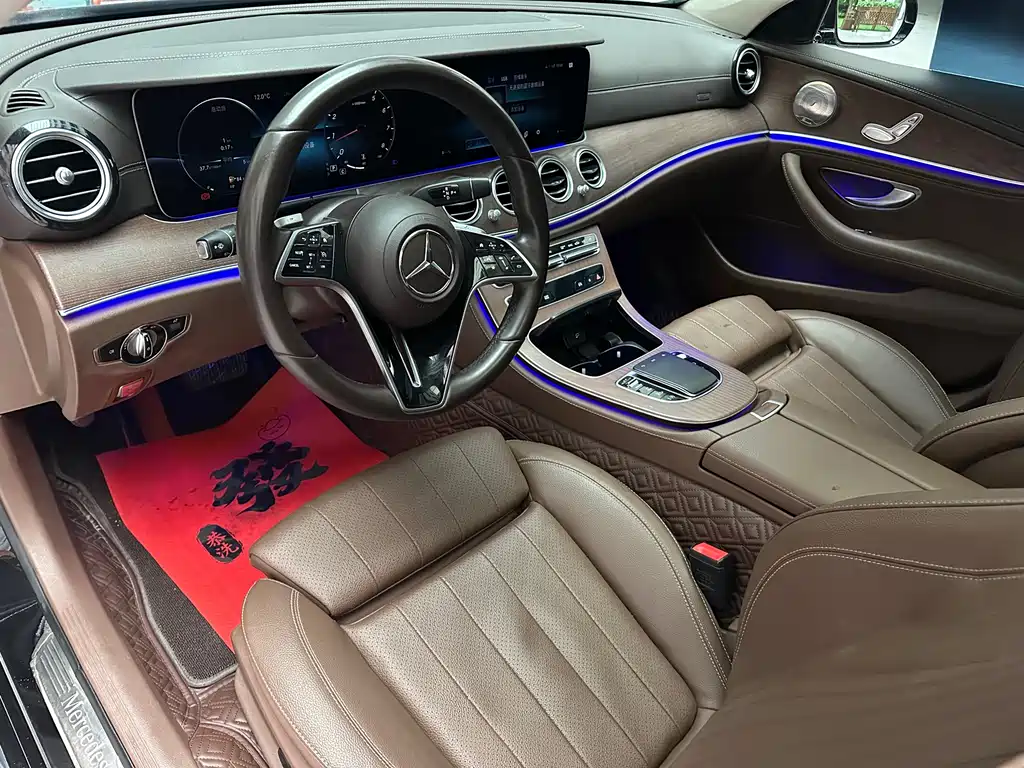 MERCEDES-BENZ E CLASS