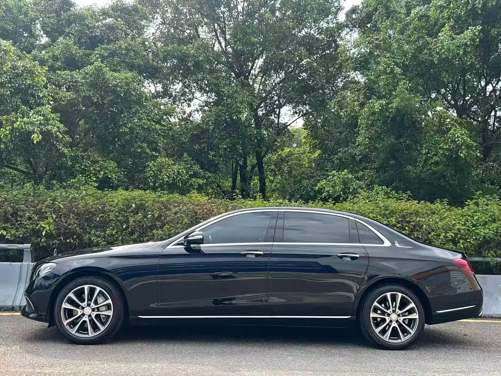 Mercedes-Benz E-Class E 2016 E 300 L Fashion
