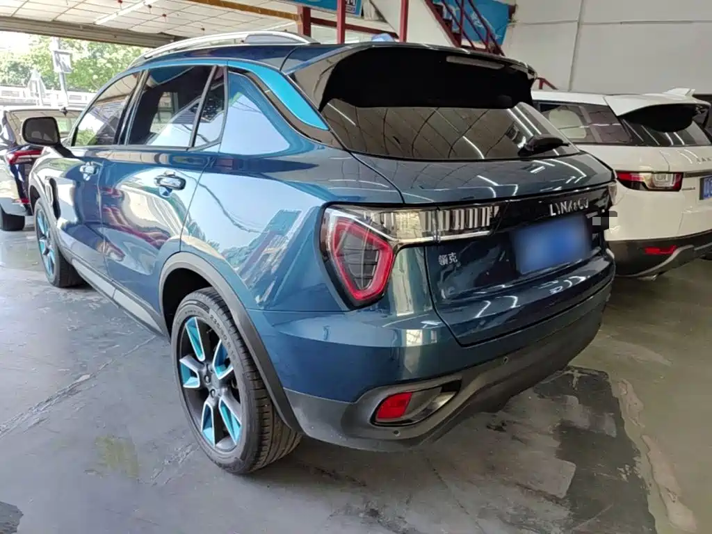 Lynk & Co 01 — миниатюра 5