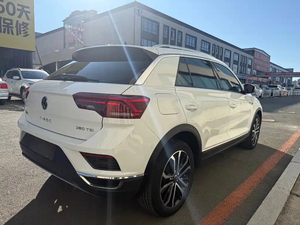 Volkswagen T-Roc — миниатюра 15