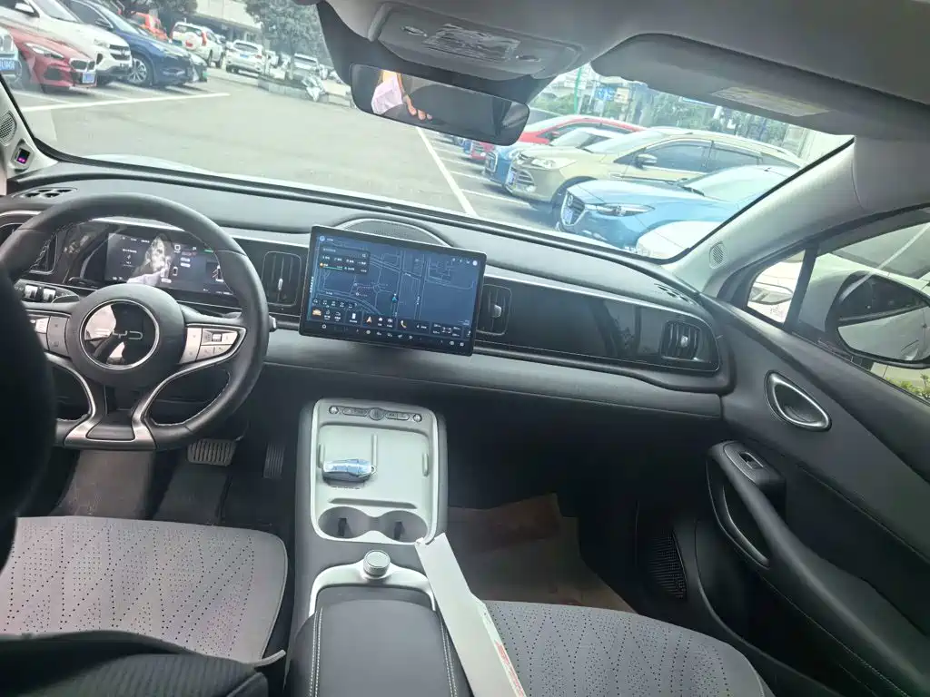 BYD Sealion 05 EV — миниатюра 13